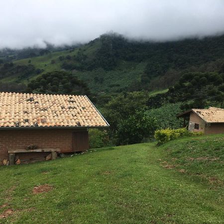Abrigo de montanha - Berghütte São Bento do Sapucaí Exterior foto